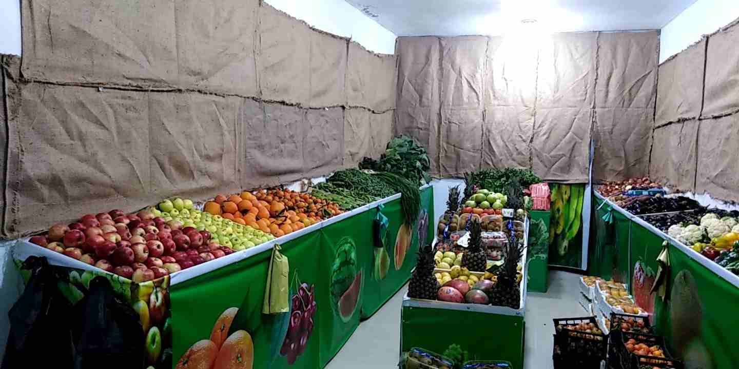 محل خضرى وفواكه للبيع بسعر مغري                                            


	 				لا تنسَ أنك شاهدت هذا الإعلان في عنكبوت            
	 				
                            المحل اجارو 160
البيع فيه...