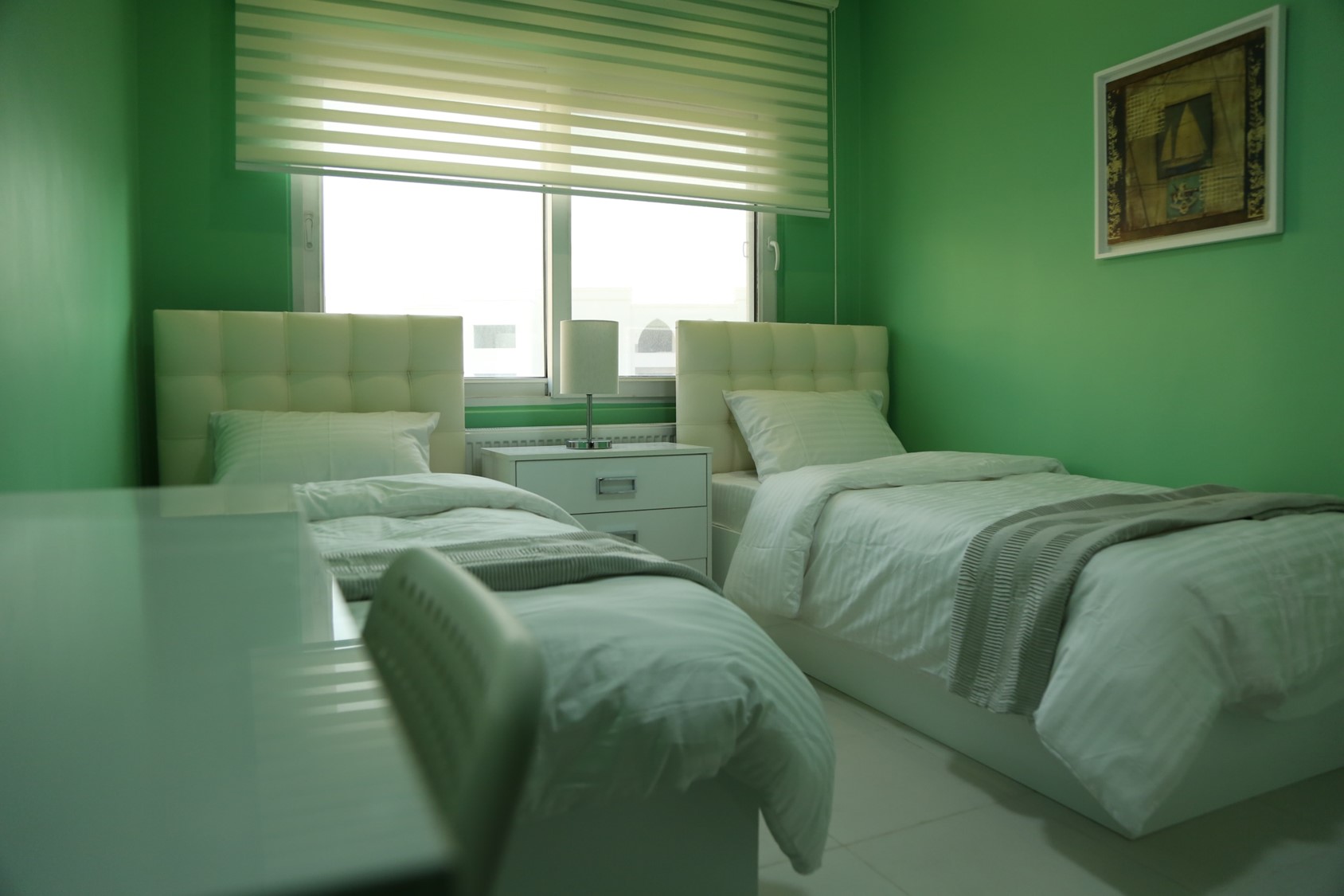 وسترن جيت لشقق BR 3 نوم المفروشه Furnished Apt بدير غبار عمانWestern Gate Compound
لا تنسَ أنك شاهدت هذا الإعلان في عنكبوت...