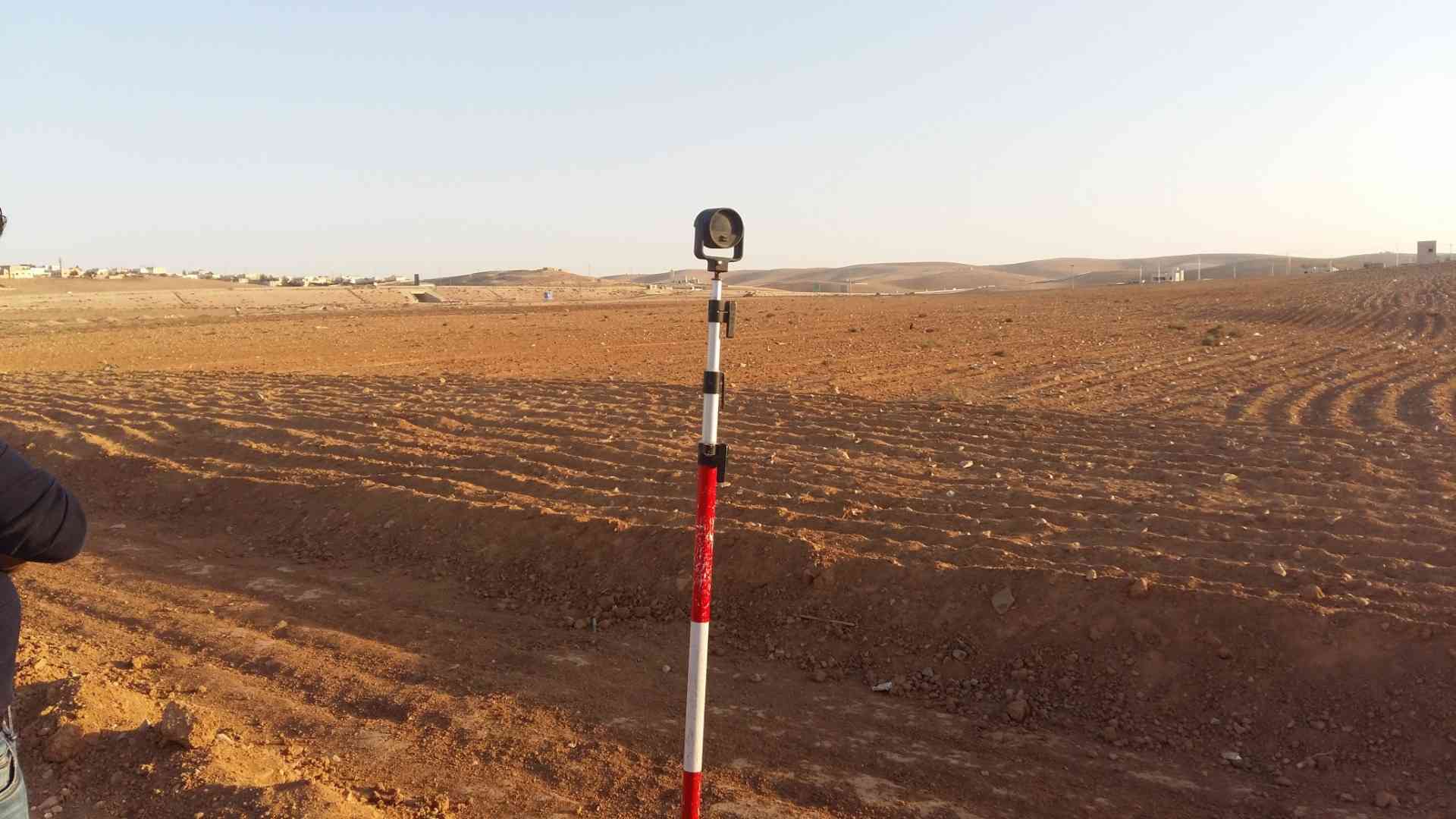 1771 متر للبيع في المناخر البيضاء ب 35000                                            


	 				لا تنسَ أنك شاهدت هذا الإعلان في عنكبوت            
	 				
                                دونم و771 م...
