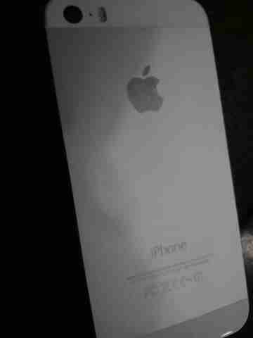 أيفون 5S                                            


	 				لا تنسَ أنك شاهدت هذا الإعلان في عنكبوت            
	 				
                            أيفون 5Sأبييل مع سماعه وشاحن...