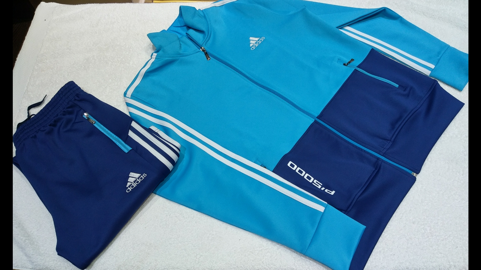 بدلات رياضية adidas                                            


	 				لا تنسَ أنك شاهدت هذا الإعلان في عنكبوت            
	 				
                                بجامات الاديداس كوبي ون  نخب فوق...