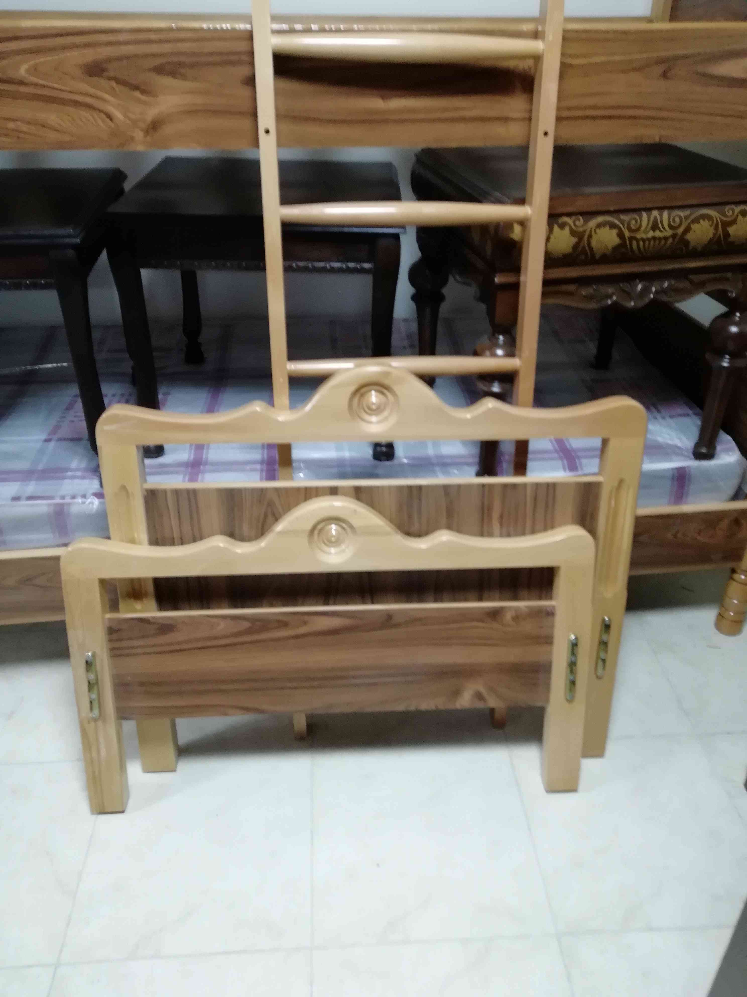 تخت مفرد زان و فورمايكا                                            


	 				لا تنسَ أنك شاهدت هذا الإعلان في عنكبوت            
	 				
                                اهلا وسهلا 
إمكانية التقسيط...