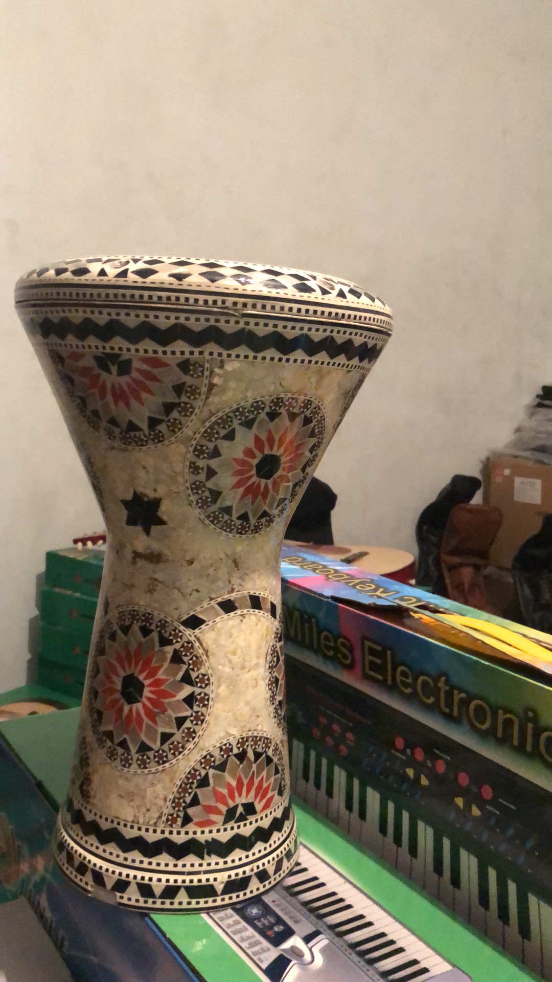طبله جوهره الفن اصليه غطا بور اصليه مزخرفه مع شنته مبطنه اصليه ووجي هديه
لا تنسَ أنك شاهدت هذا الإعلان في عنكبوت...
