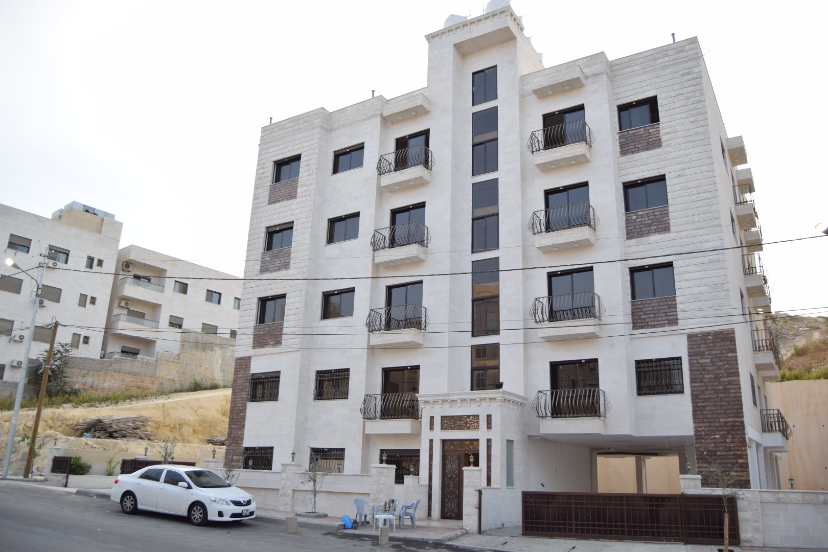 مبنى سكني تشطيب فندقي جديد للايجار في شارع الجامعة
لا تنسَ أنك شاهدت هذا الإعلان في عنكبوت
لل...