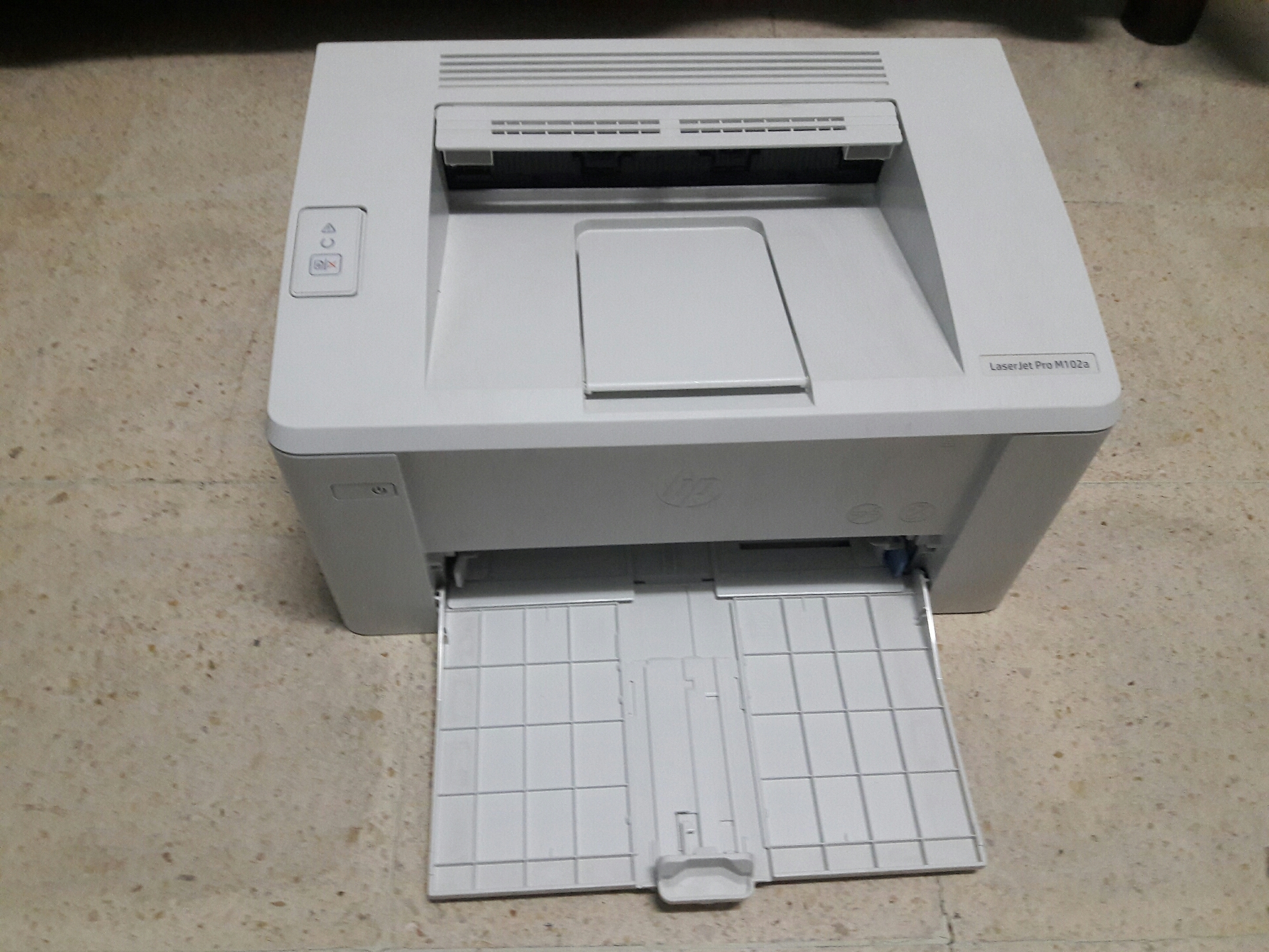 طابعه hp ليزر نظيفة بحاله الوكالة
لا تنسَ أنك شاهدت هذا الإعلان في عنكبوت
نظيفة استعمال خفيف...