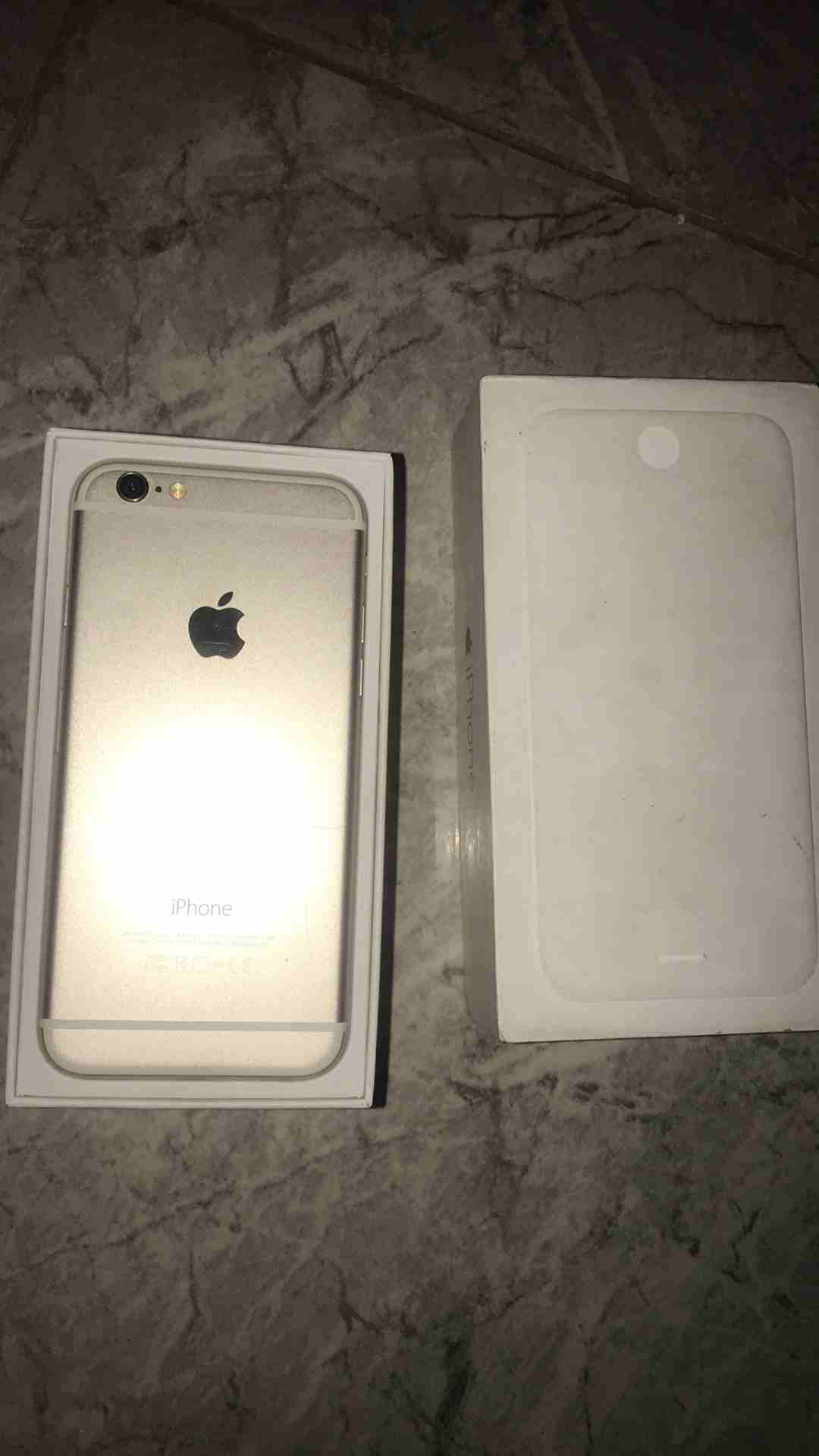 iphone 6 16 g                                            


	 				لا تنسَ أنك شاهدت هذا الإعلان في عنكبوت            
	 				
                            ايفون 6 16 g
لون جولد معه كرتونته وسماعته و...