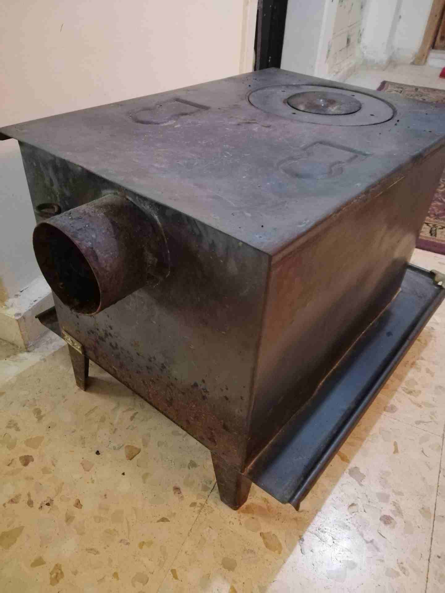صوبة حطب تدفئة للبيع                                            


	 				لا تنسَ أنك شاهدت هذا الإعلان في عنكبوت            
	 				
                            لبنانية
مستعملة ثلاثة اشهر-استخدام ب...