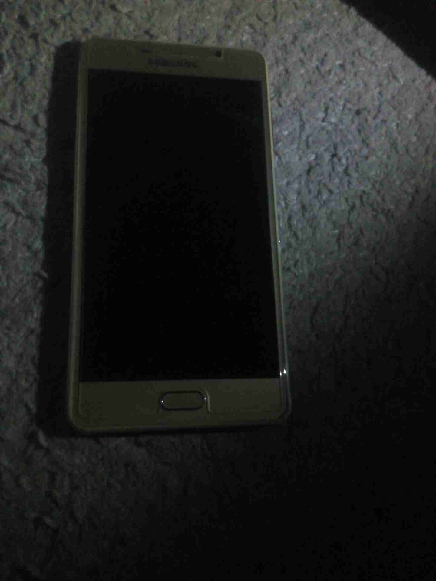 copy j7 in very good condition                                            


	 				لا تنسَ أنك شاهدت هذا الإعلان في عنكبوت            
	 				
                                interesting  people  c...