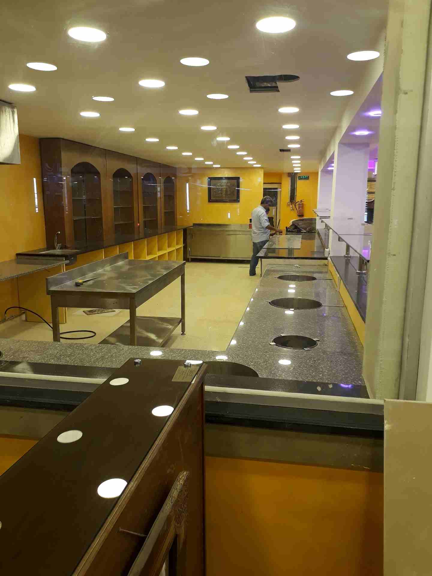 مطعم للبيع بسعر مغري مجهز تجهيز كامل او من دون عدة
لا تنسَ أنك شاهدت هذا الإعلان في عنكبوت
مجهز...