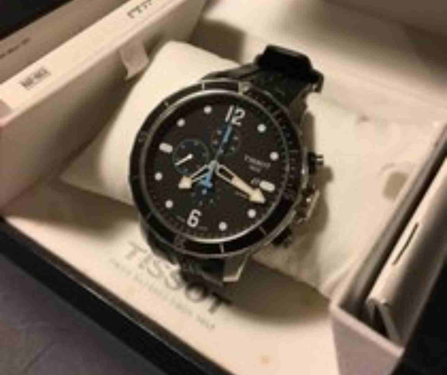 تيسو Tissot Seastar 1000 automatic Chronograph
لا تنسَ أنك شاهدت هذا الإعلان في عنكبوت
الساعه بجل...