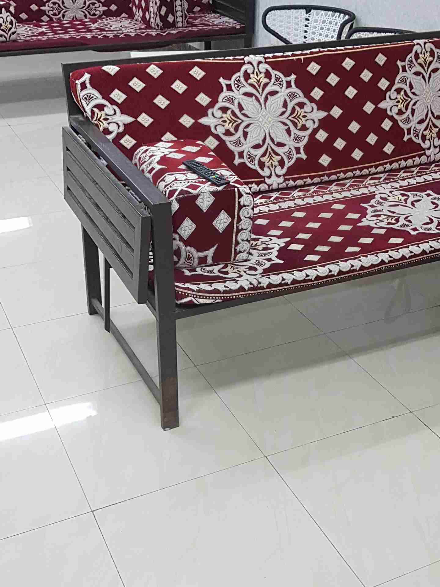اغراض كوفي شوب للبيع جديده
لا تنسَ أنك شاهدت هذا الإعلان في عنكبوت
يوجد لدي 6 طاولات كل طاوله...