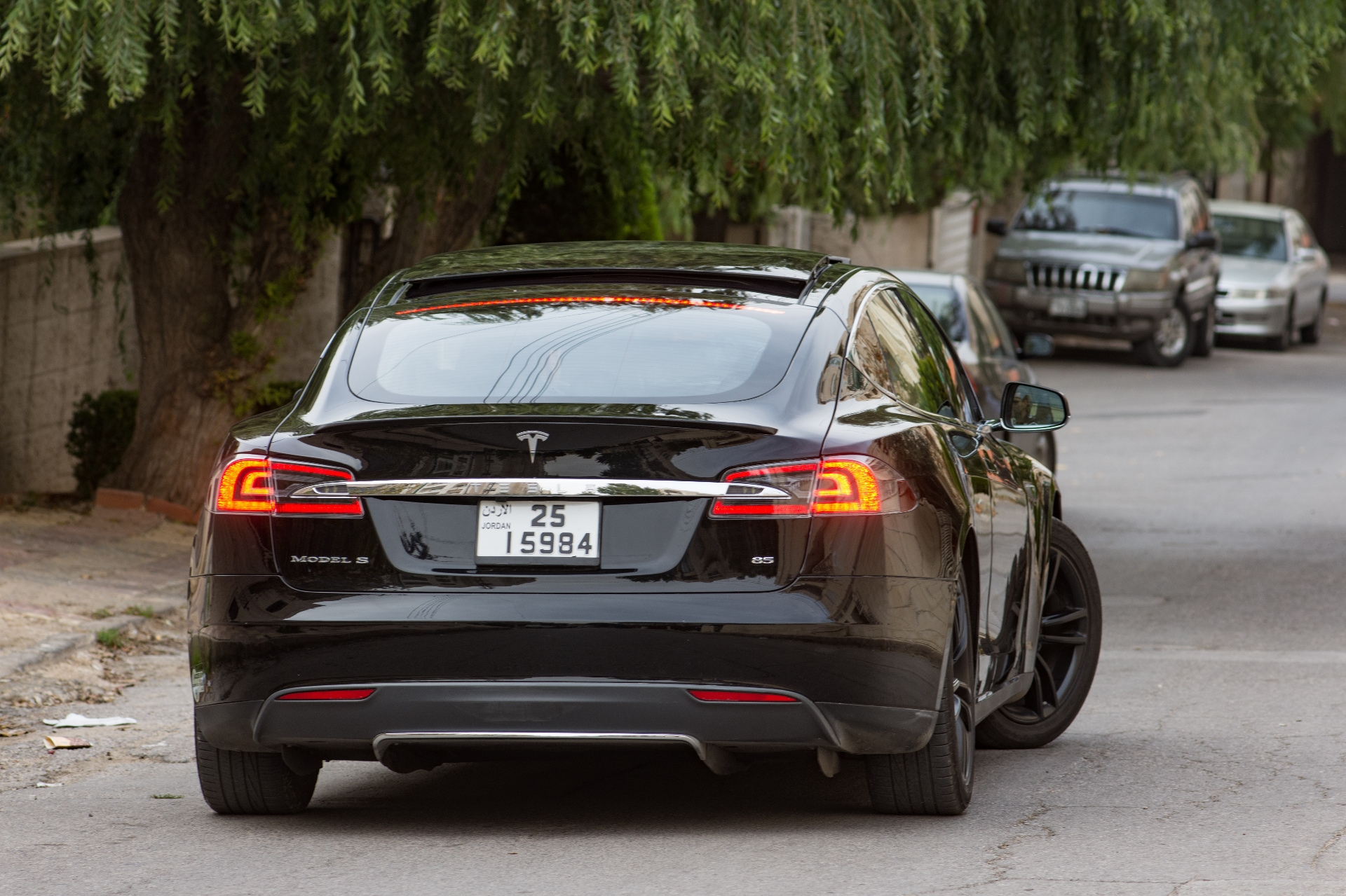Tesla 85 تسلا 85 فحص كامل
لا تنسَ أنك شاهدت هذا الإعلان في عنكبوت
Tesla model s 85
Full Panor...