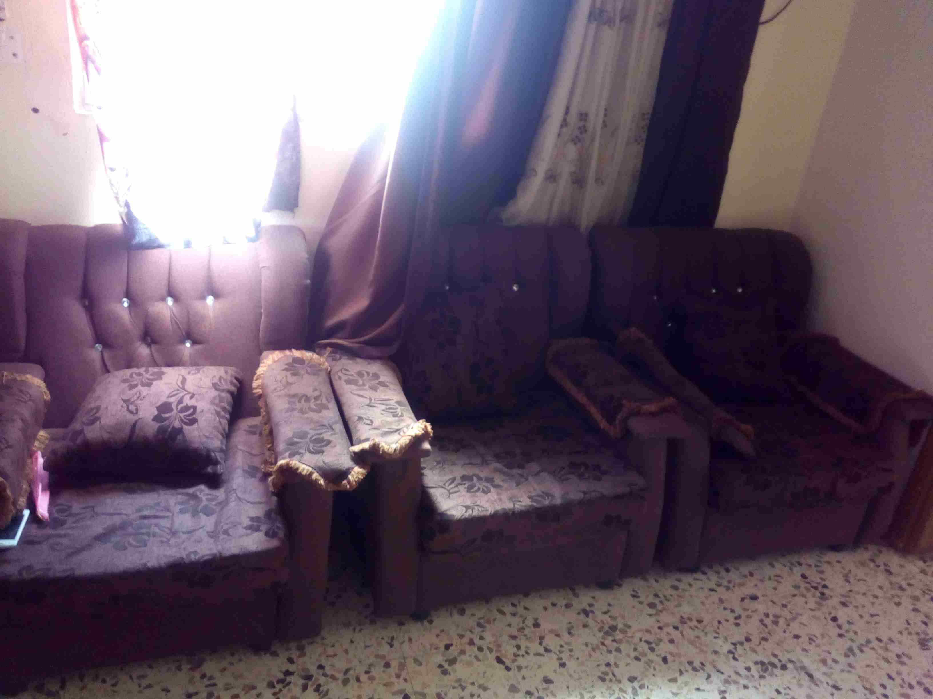 كنب 9مقاعد مستعمل خفيف
لا تنسَ أنك شاهدت هذا الإعلان في عنكبوت
بني...