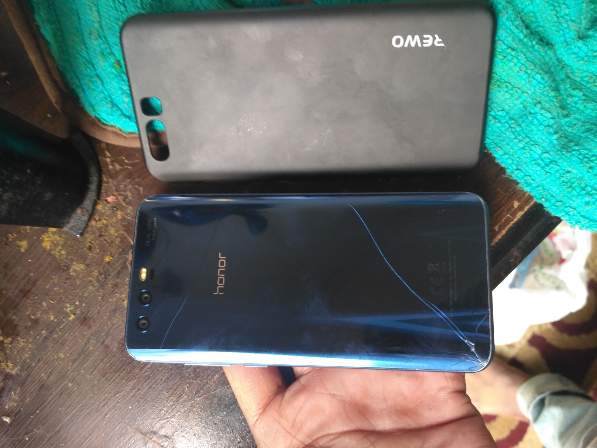 Huawei honor 9 for exchange friends. very good condition but back scratches
لا تنسَ أنك شاهدت هذا الإعلان في عنكبوت...