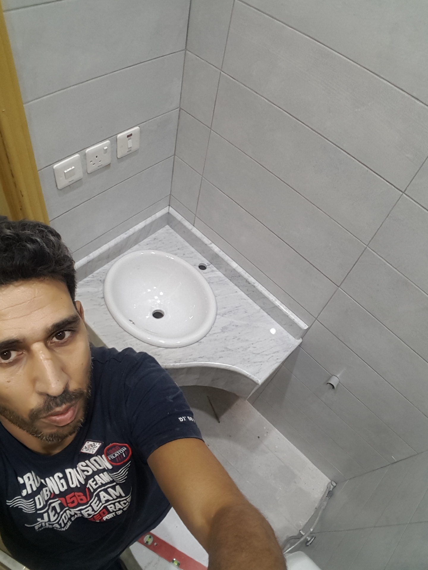 فني تركيب مشبات قرميد نوافير شلالات مغاسل رخام طوب زجاجي ديكورات فنية
لا تنسَ أنك شاهدت هذا الإعلان في عنكبوت...