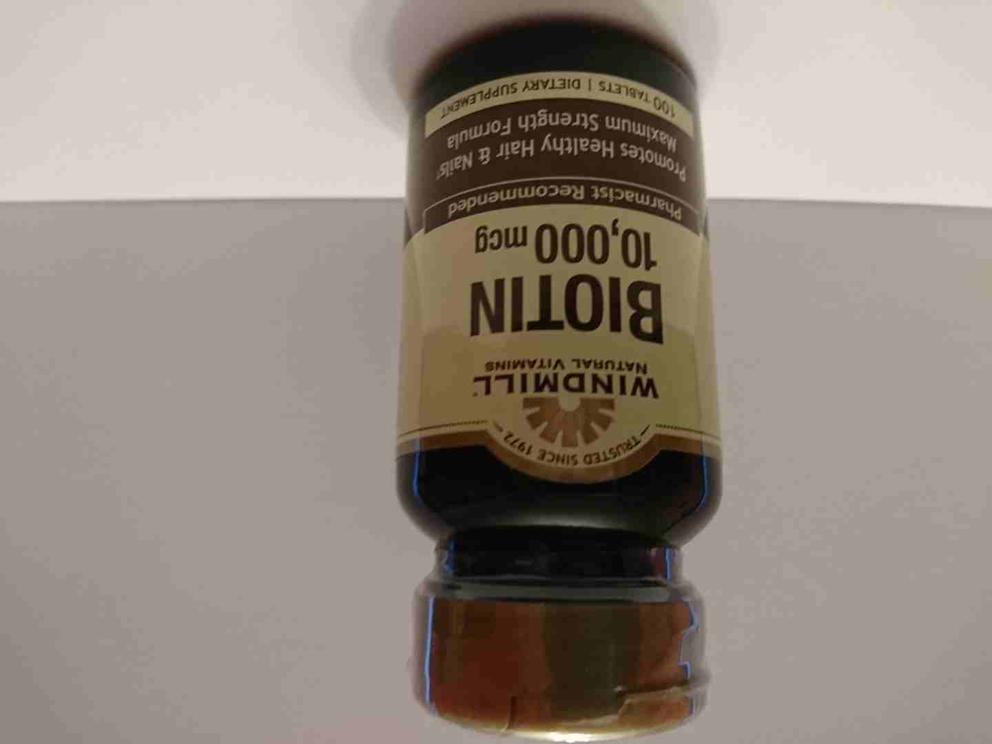 Biotin 10 000                                            


	 				لا تنسَ أنك شاهدت هذا الإعلان في عنكبوت            
	 				
                            اقراص بيوتين 10000 ميكروجرام 
100 قرص 
لل...
