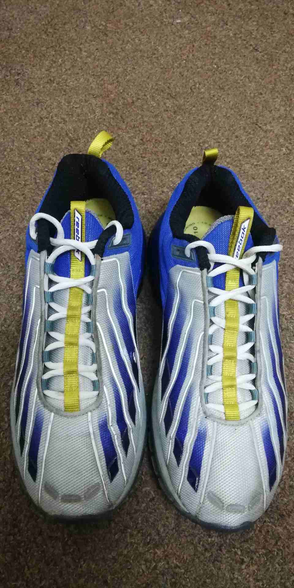 REEBOK_OMAXمريح جدا ورائع للبس                                            


	 				لا تنسَ أنك شاهدت هذا الإعلان في عنكبوت            
	 				
                            حذاء رياضي 
نمرة 43-44
بال...