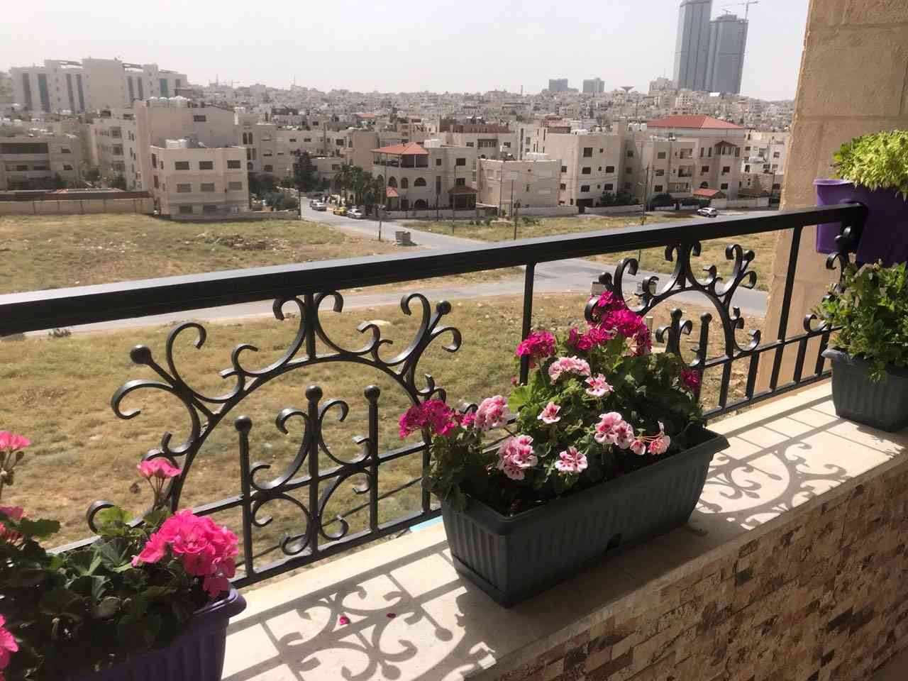 شقة للبيع او للايجار سنوي 4000 دينار
لا تنسَ أنك شاهدت هذا الإعلان في عنكبوت
البيت مجدد بالكا...