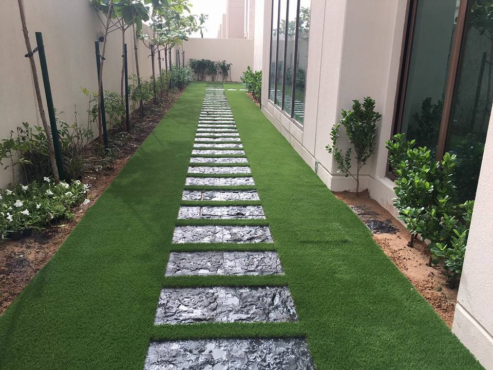 لاندسكيب - لاند سكيب Landscape
لا تنسَ أنك شاهدت هذا الإعلان في عنكبوت
تقدم لكم العملاق بلاي...