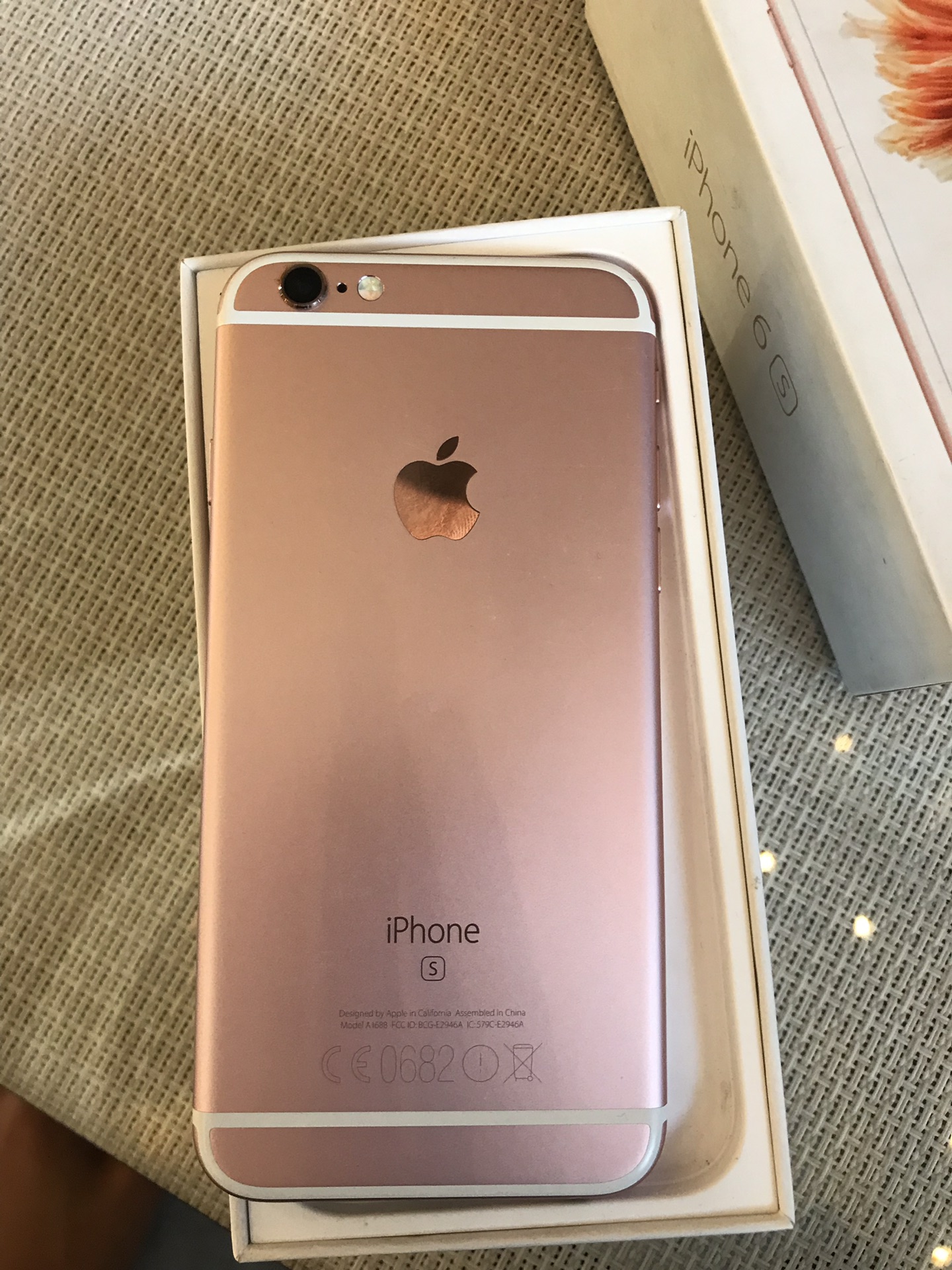 iphone 6s 64g rode gold
لا تنسَ أنك شاهدت هذا الإعلان في عنكبوت
الجهاز حالته ممتازه مافيهوش ا...