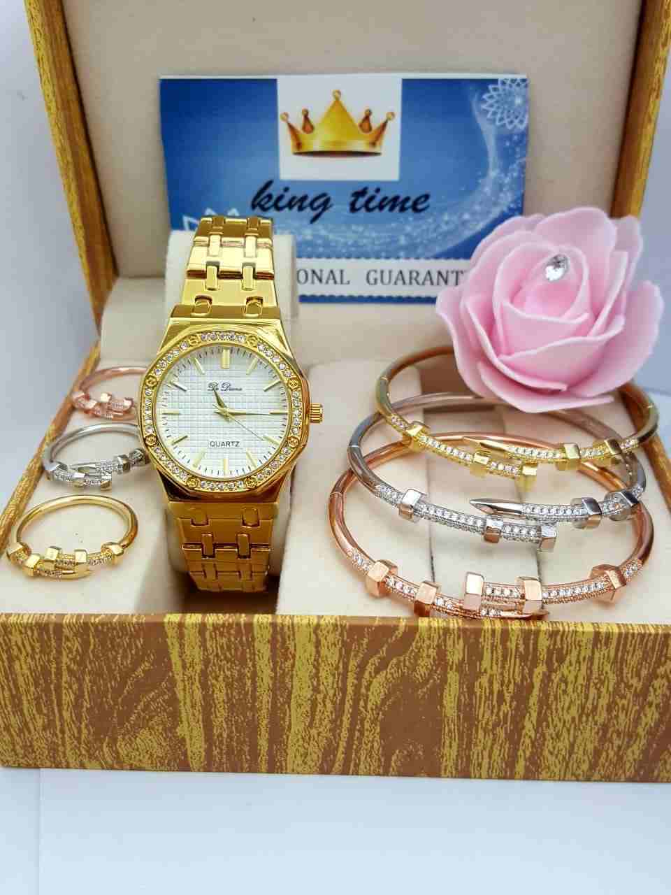 اطقم ساعات واطقم هدايا بسعر مناسب
لا تنسَ أنك شاهدت هذا الإعلان في عنكبوت
King time. جديدنا
*اط...