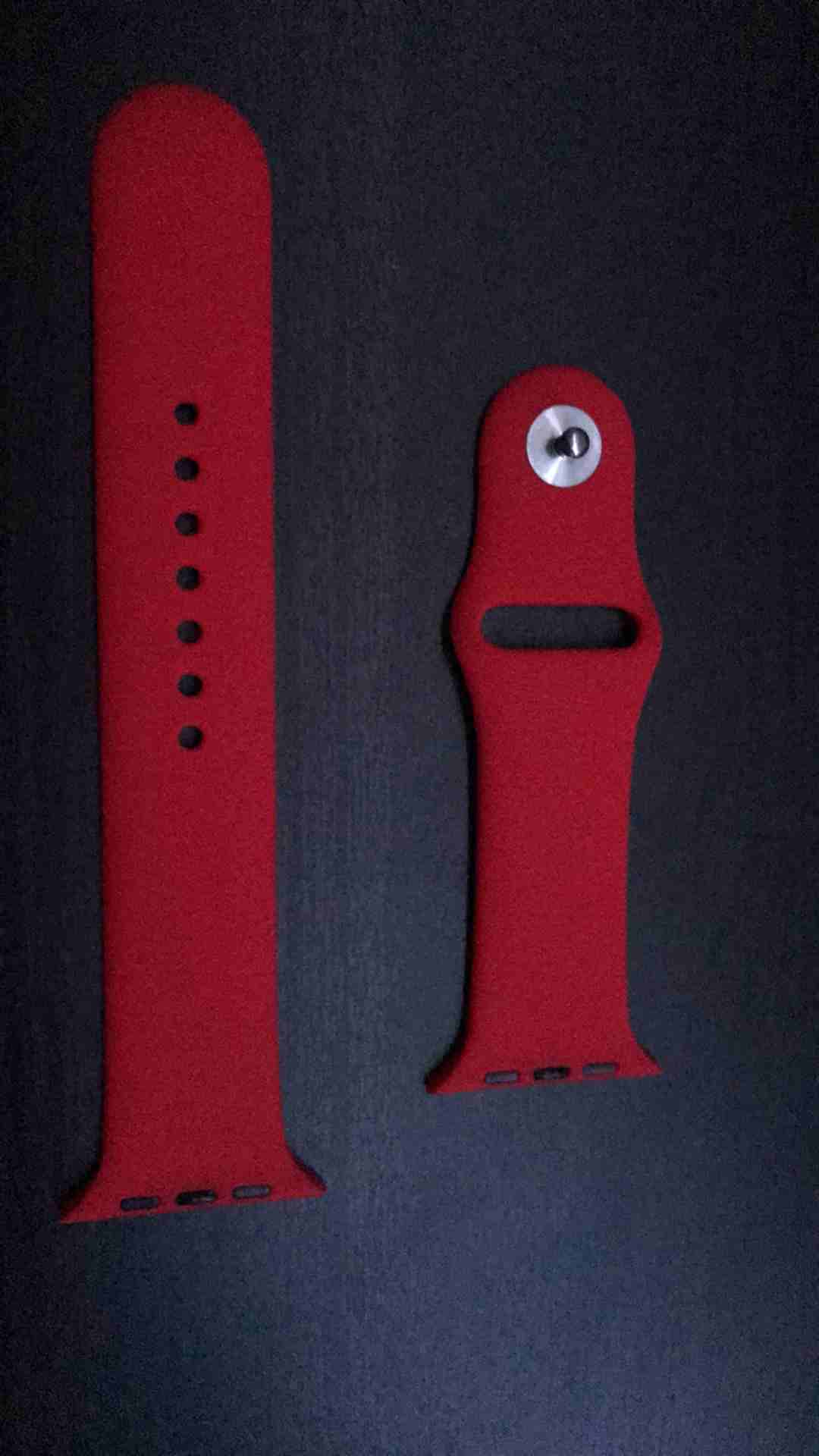 Apple Watch Red Band                                            


	 				لا تنسَ أنك شاهدت هذا الإعلان في عنكبوت            
	 				
                            42mm red rubber Apple Watch band.
Ne...