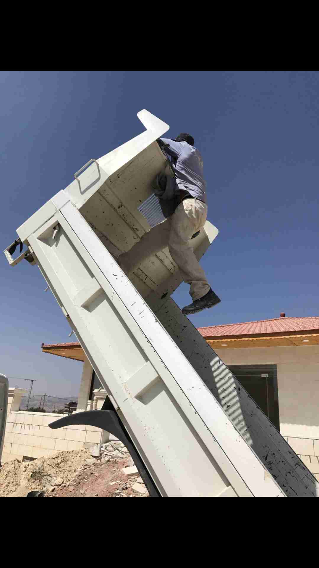 قلاب مترين لنقل جميع انواع مواد البناء                                            


	 				لا تنسَ أنك شاهدت هذا الإعلان في عنكبوت            
	 				
                                نقل حصمة صويلح...