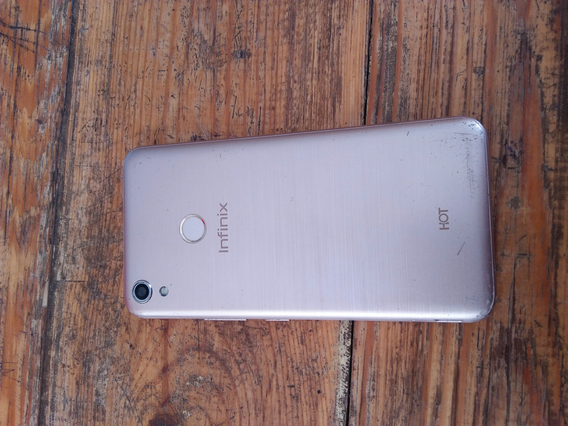 تليفون lnfinix HoT5                                            


	 				لا تنسَ أنك شاهدت هذا الإعلان في عنكبوت            
	 				
                                التليفون 2 رامات كاميرا الاماميه...