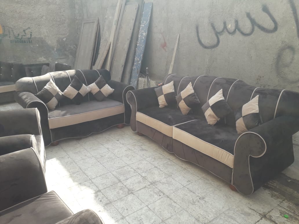 عرض الشتاء أطقم كنب كورنر مجوزه واطقم 7 مقاعد
لا تنسَ أنك شاهدت هذا الإعلان في عنكبوت
العرض...
