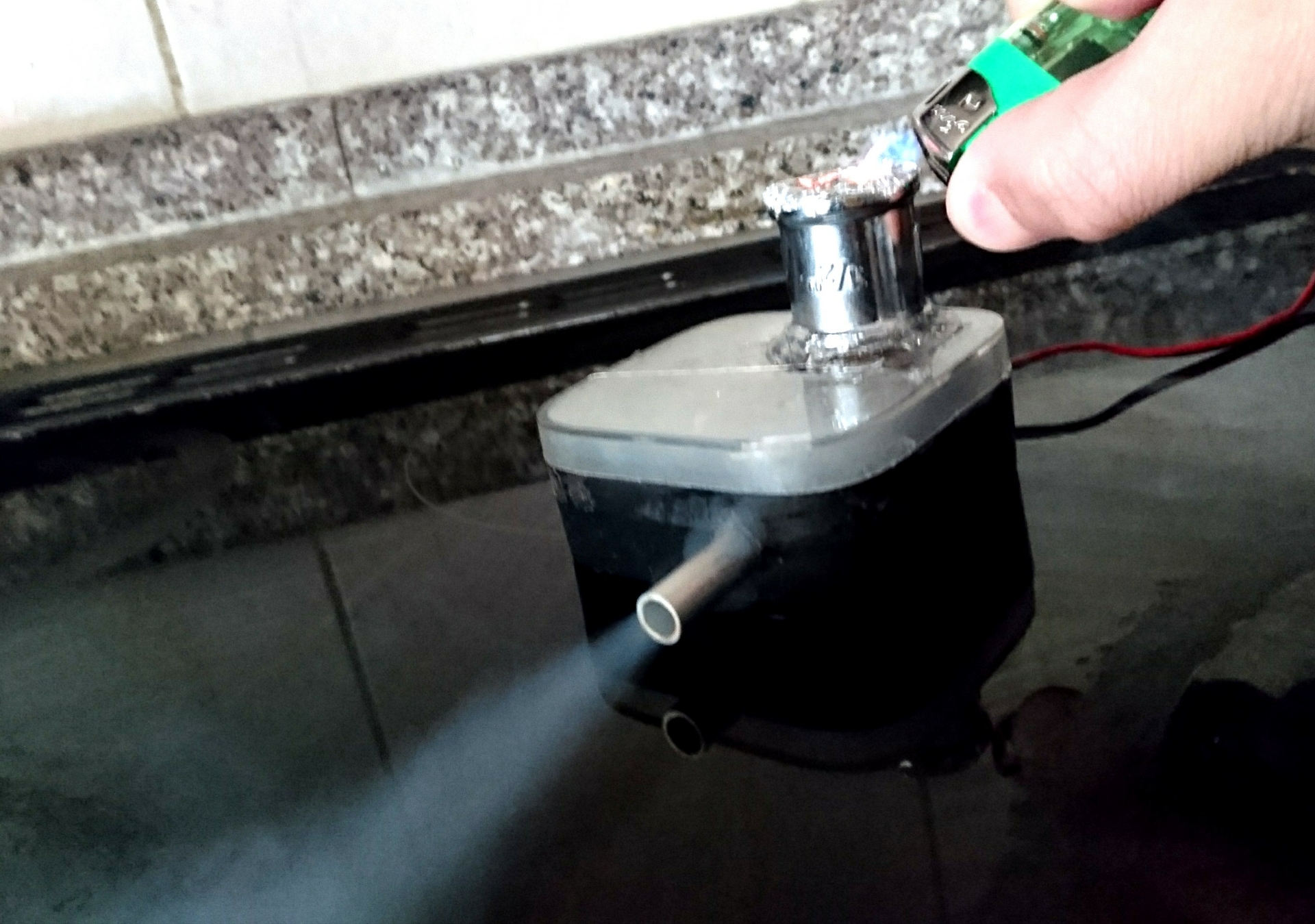 دخن اكلك بالخشب الطبيعي مع المدخنة Compact Smoker                                            


	 				لا تنسَ أنك شاهدت هذا الإعلان في عنكبوت            
	 				
                                دخن...
