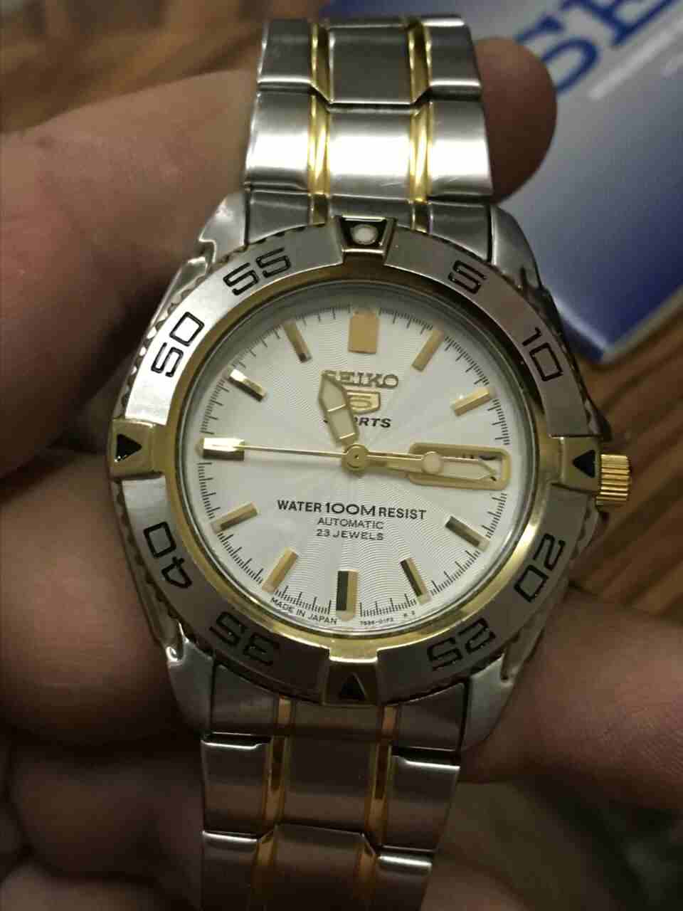 ساعه 5 seiko اوتوماتيك اصليه جديده
لا تنسَ أنك شاهدت هذا الإعلان في عنكبوت
ساعه سيكو 5 seiko اصلي...