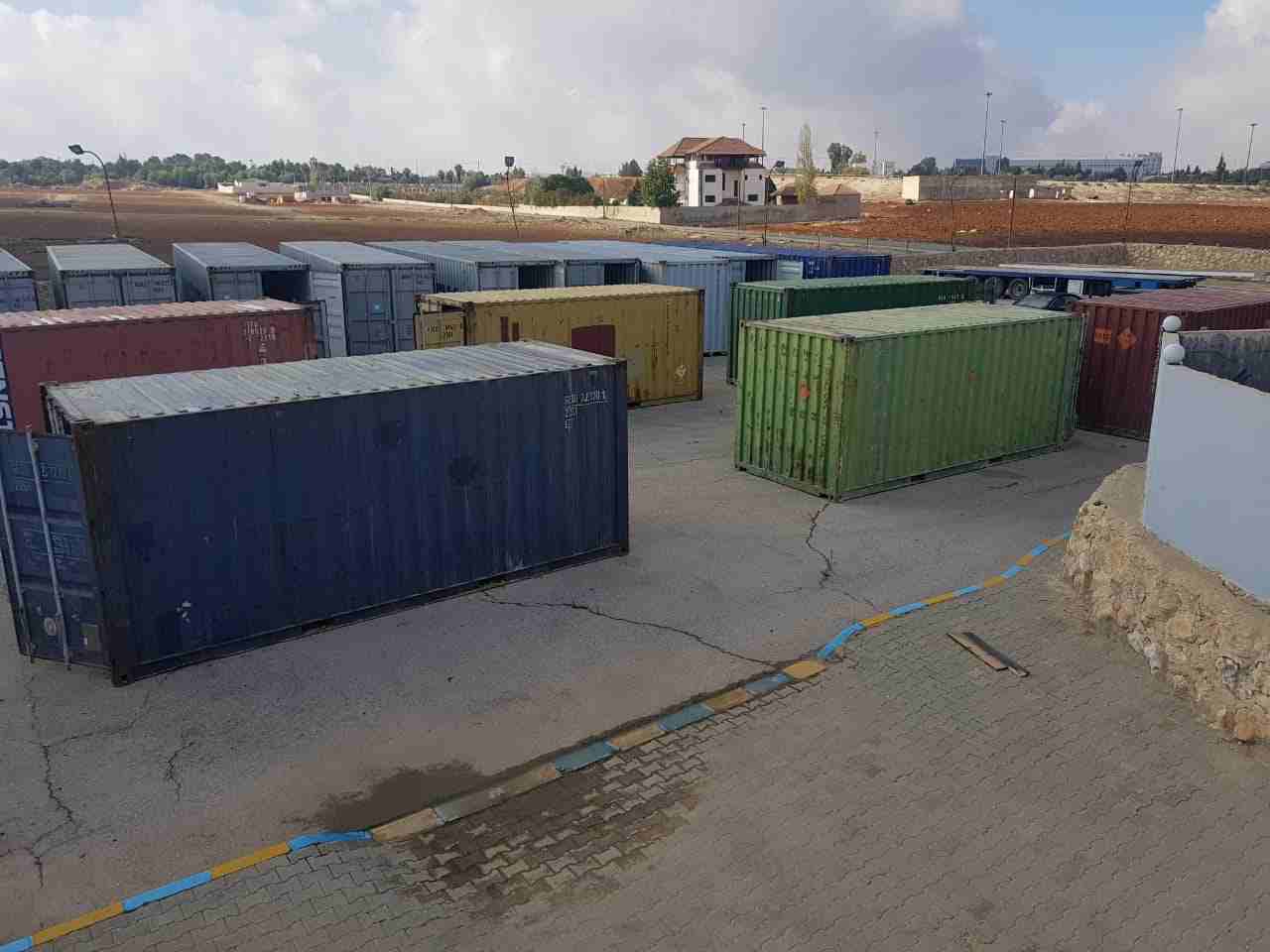 used container in excellent condition for sale                                            


	 				لا تنسَ أنك شاهدت هذا الإعلان في عنكبوت            
	 				
                            Comes with...