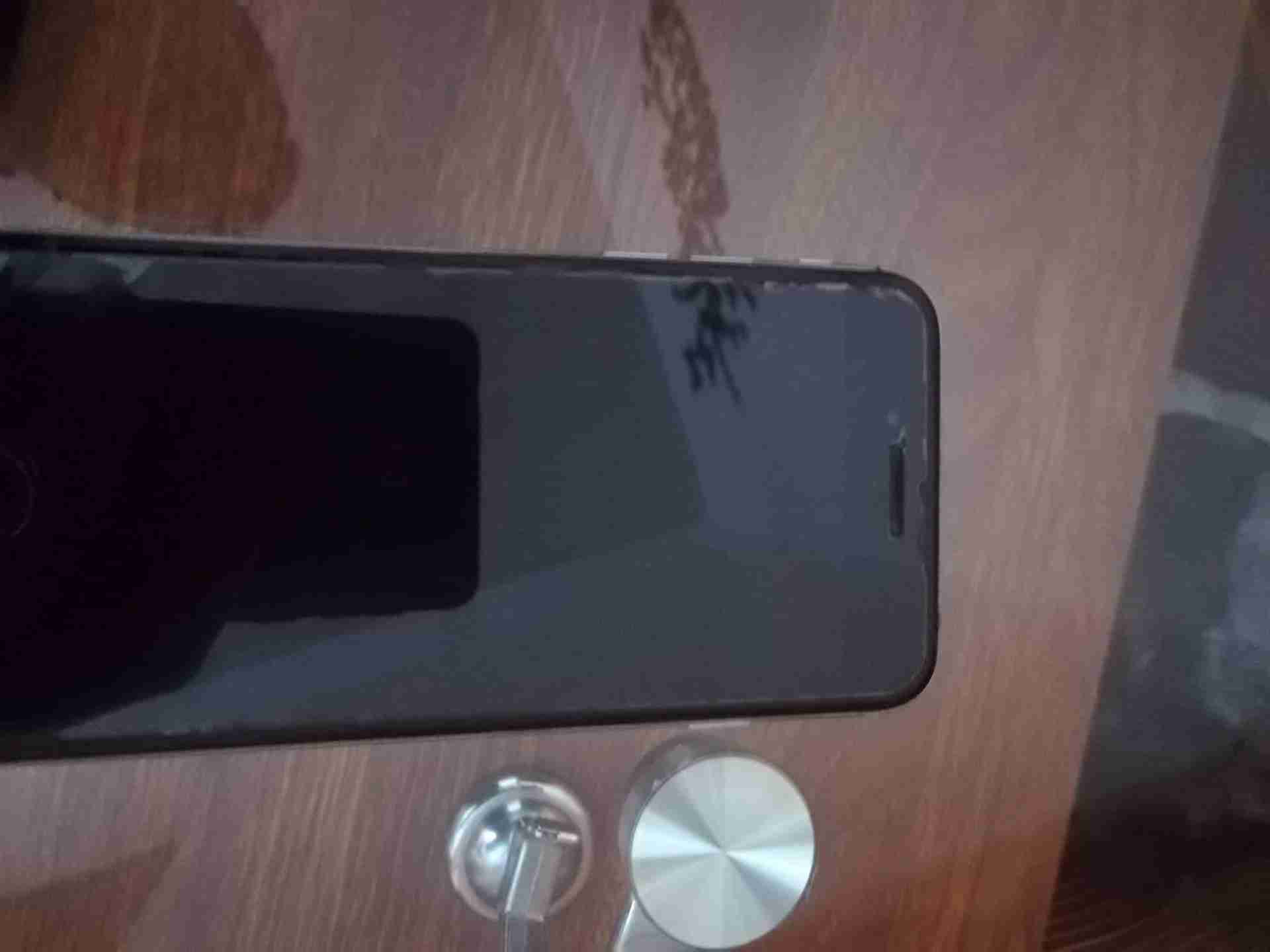 جهاز ايفون سكس 16 قيقا مع كامل اغراضو في كسر بسيط جمب البصمه مو مأثر بأشي
لا تنسَ أنك شاهدت هذا الإعلان في عنكبوت...