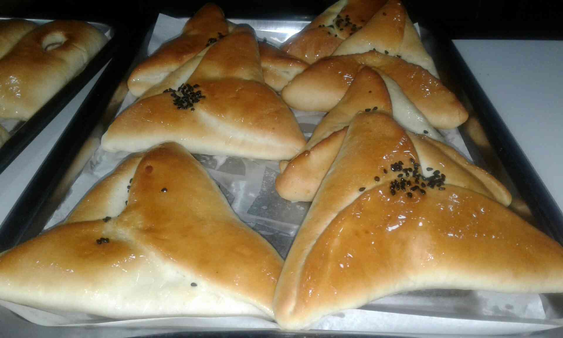 معجنات سورية سكن في البيادر أشارة الصناعة أبحث عن عمل في المعجنات
لا تنسَ أنك شاهدت هذا الإعلان في عنكبوت...