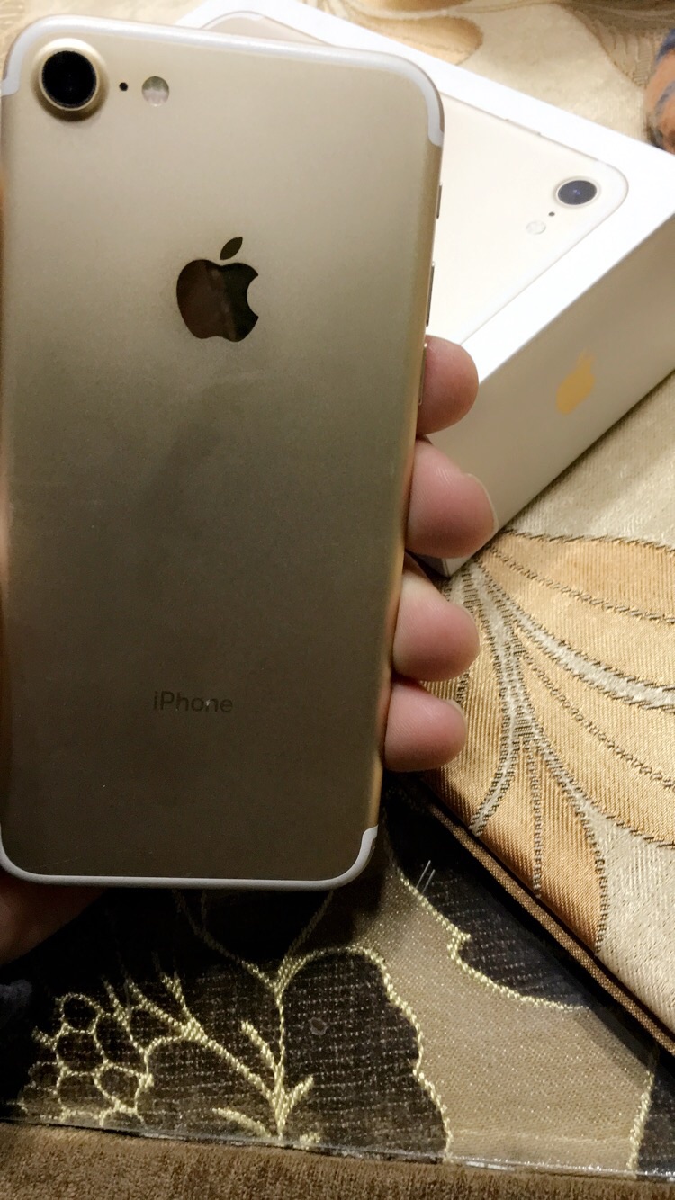 iphone 7 32g
لا تنسَ أنك شاهدت هذا الإعلان في عنكبوت
الجهاز نظيف و ما فيه غير شخطه وحده
معه ك...