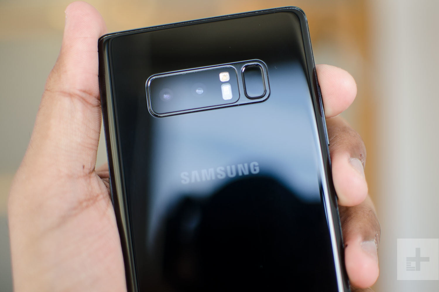 Samsung Note 8                                            


	 				لا تنسَ أنك شاهدت هذا الإعلان في عنكبوت            
	 				
                                الجهاز نظيف 
وارد امريكي
معو الشاحن ال...