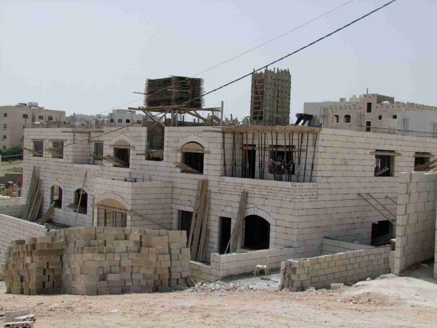 شقة ارضية قرب حديقة الصفا للبيع من المالك مباشرة 136 متر   ترس امامي 40 م   خلفي 20 م   كراج مستقل                                            


	 				لا تنسَ أنك شاهدت هذا الإعلان في عنكبوت...