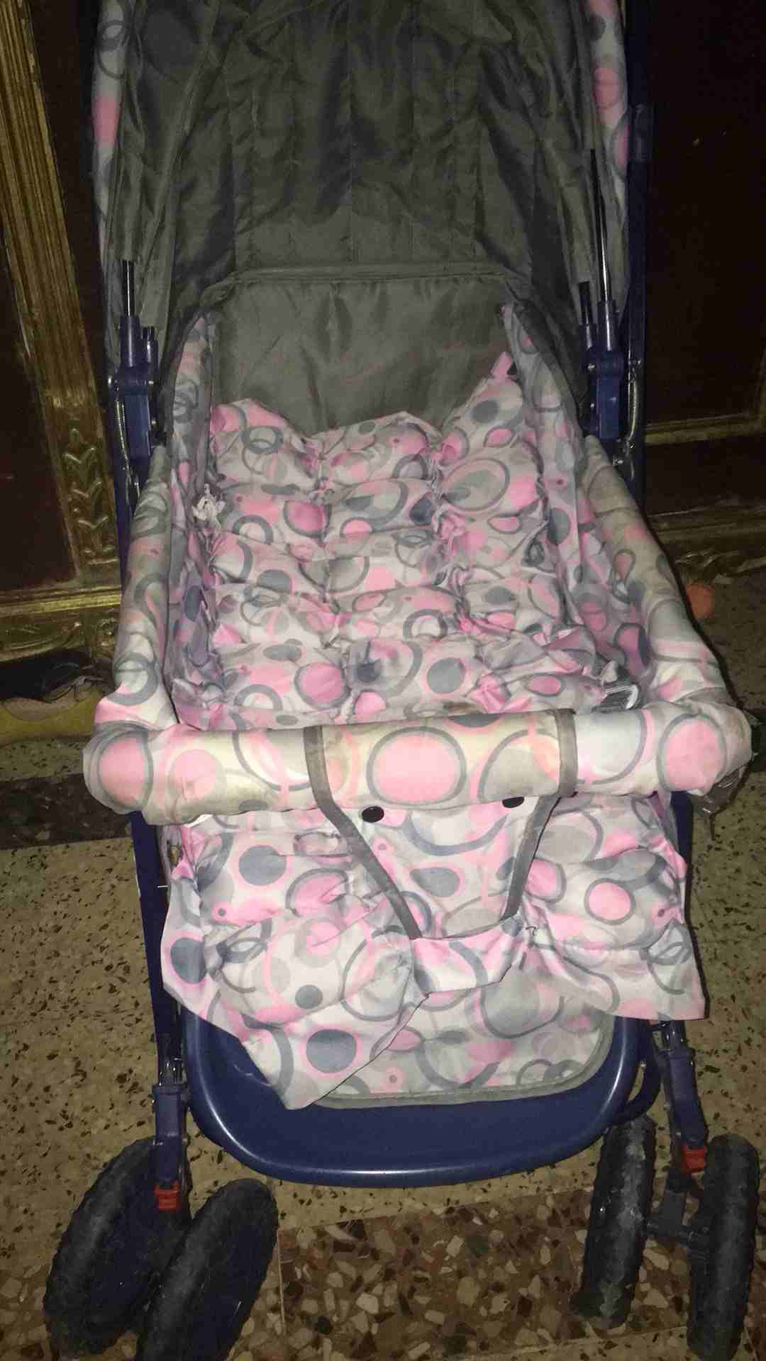 عربايه                                            


	 				لا تنسَ أنك شاهدت هذا الإعلان في عنكبوت            
	 				
                            عربايه بيبي نظيف مافي شي للبيع...
