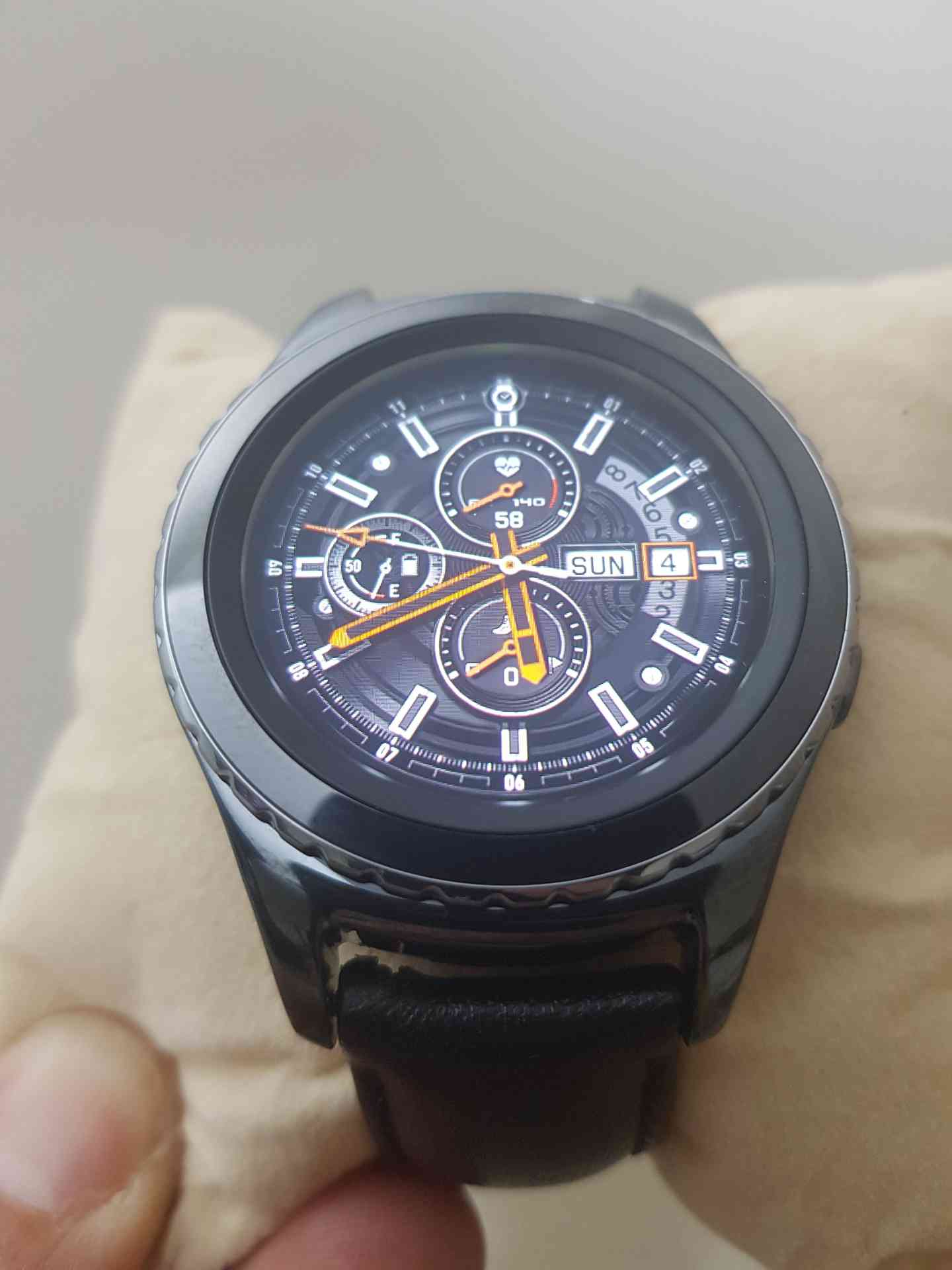 GEAR S2 SPORT WITH LOUD SPEAKERمع سماعه خارجية للتحدث مكالمات والتنبيهات                                            


	 				لا تنسَ أنك شاهدت هذا الإعلان في عنكبوت...