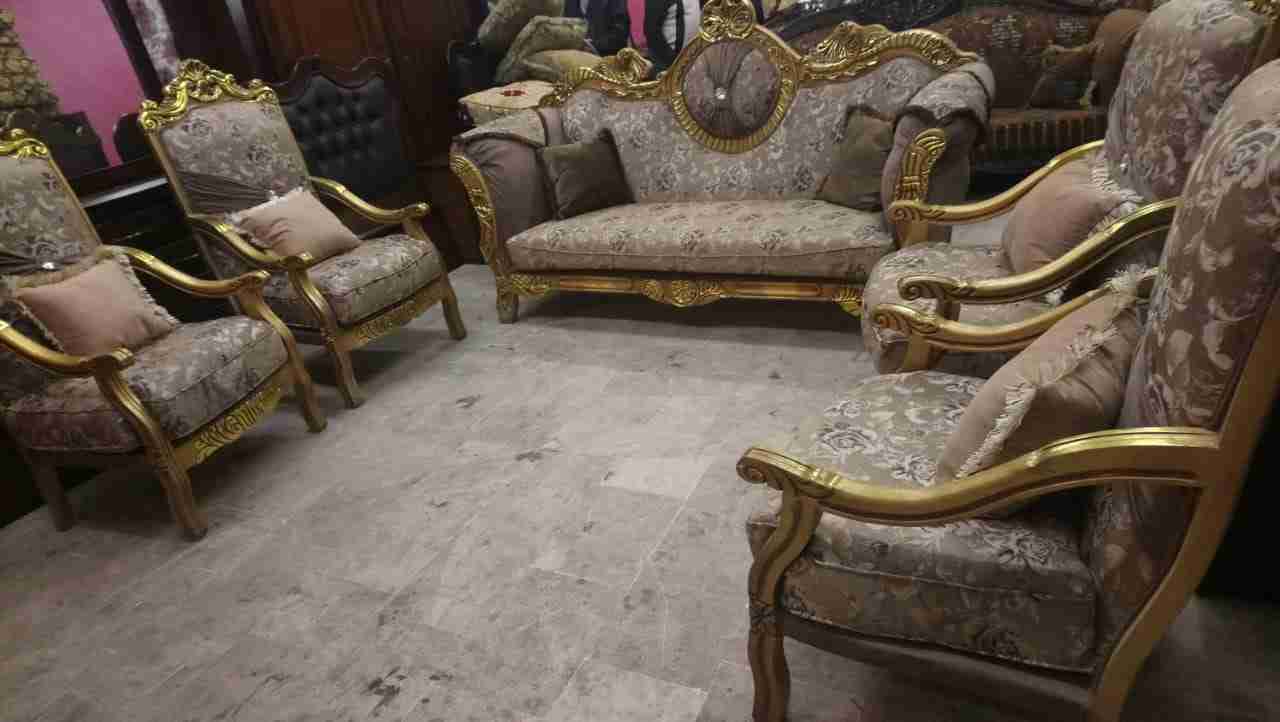 أثاث منزلي فاخر للبيع بسعر مغري
لا تنسَ أنك شاهدت هذا الإعلان في عنكبوت
عفش منزلي طقم مصري وغ...