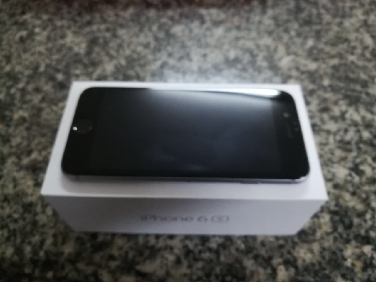ايفون 6s
لا تنسَ أنك شاهدت هذا الإعلان في عنكبوت
ايفون 6s بذاكرة 64g بحالة الوكالة نظيف جداً...