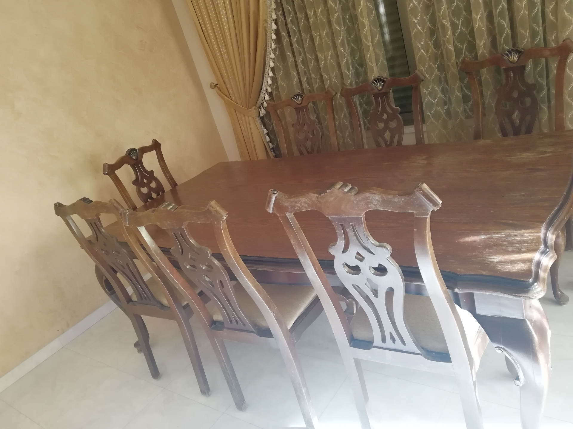 طاولة سفرة أمريكي كلاسيك بلوط فاخر                                            


	 				لا تنسَ أنك شاهدت هذا الإعلان في عنكبوت            
	 				
                                طاولة سفرة خشب بلو...