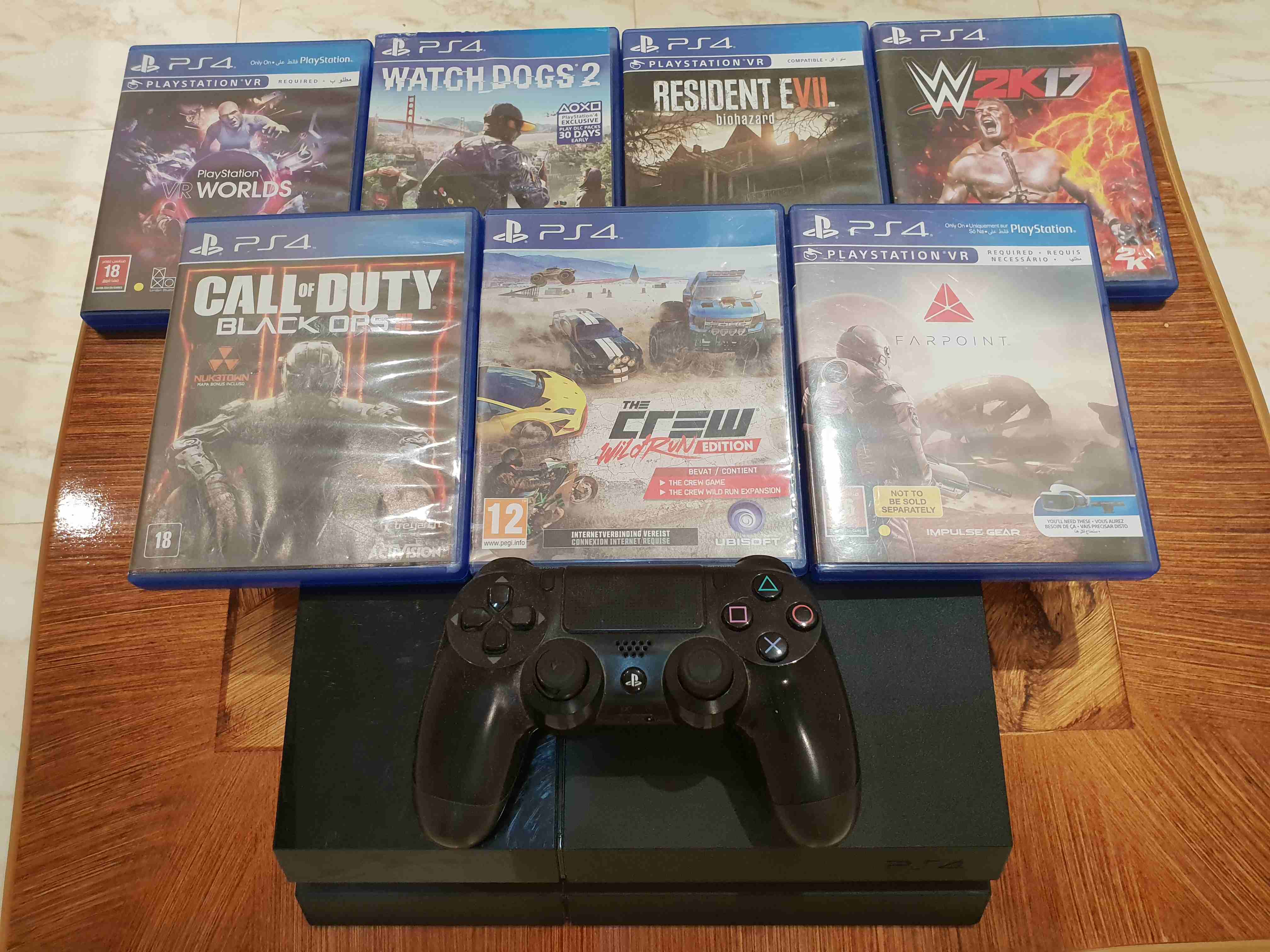للبيع PS4                                            


	 				لا تنسَ أنك شاهدت هذا الإعلان في عنكبوت            
	 				
                            لبيع جهاز PS4 مع  كرتونه
 مع  اغراضه و 7 الشرطه...