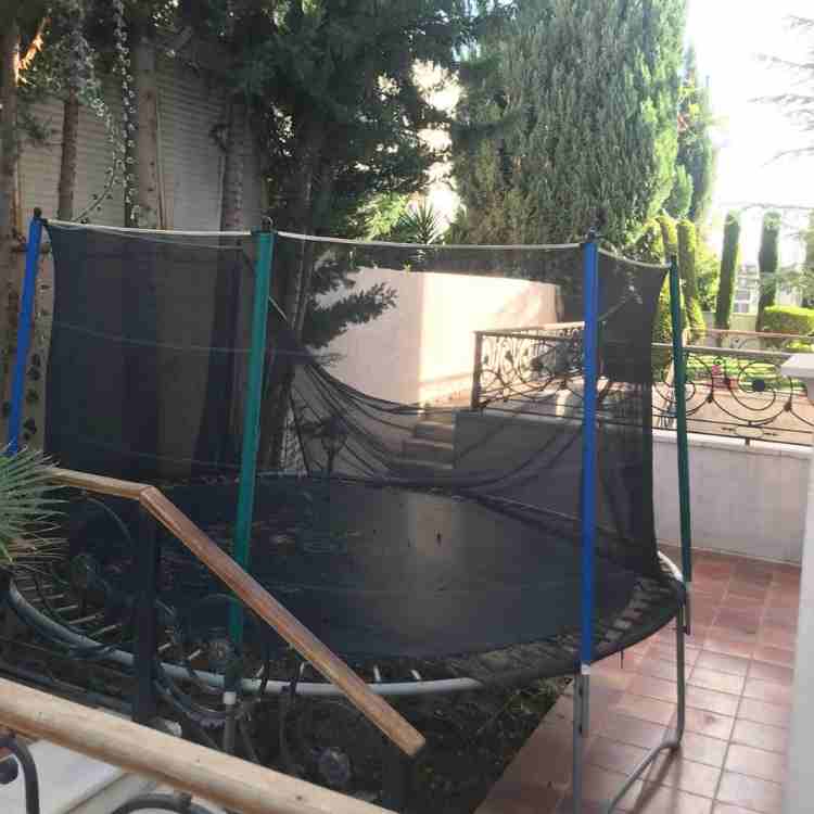 ترامبولين trampoline                                            


	 				لا تنسَ أنك شاهدت هذا الإعلان في عنكبوت            
	 				
                            Used trampoline...