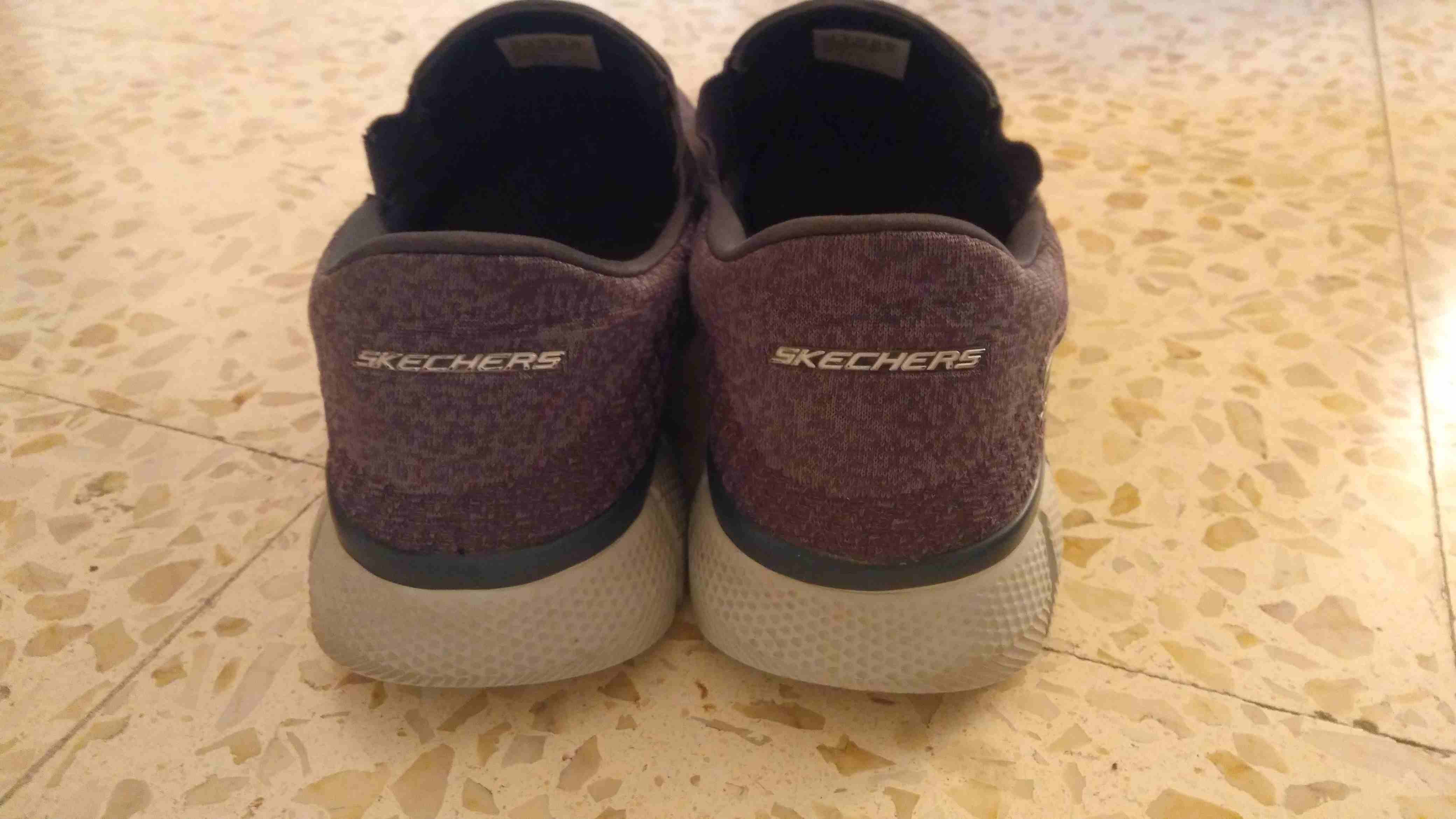 بوت Skechers نمرة 44 للبيع
لا تنسَ أنك شاهدت هذا الإعلان في عنكبوت
بوت skechers نمرة 44 خفيف و مر...