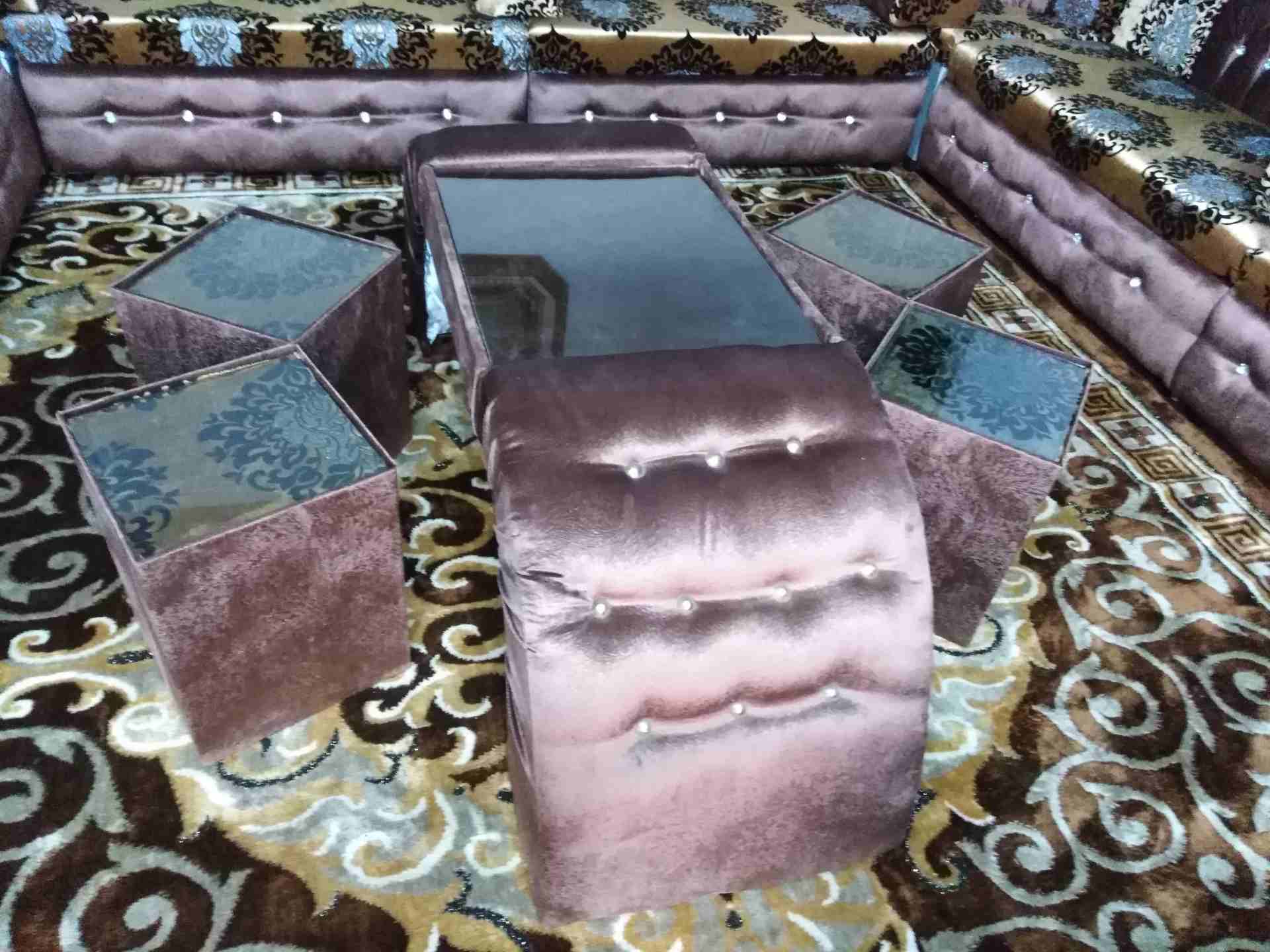 مجلس تفصيل 18 مقعد
لا تنسَ أنك شاهدت هذا الإعلان في عنكبوت
بحال وكاله...