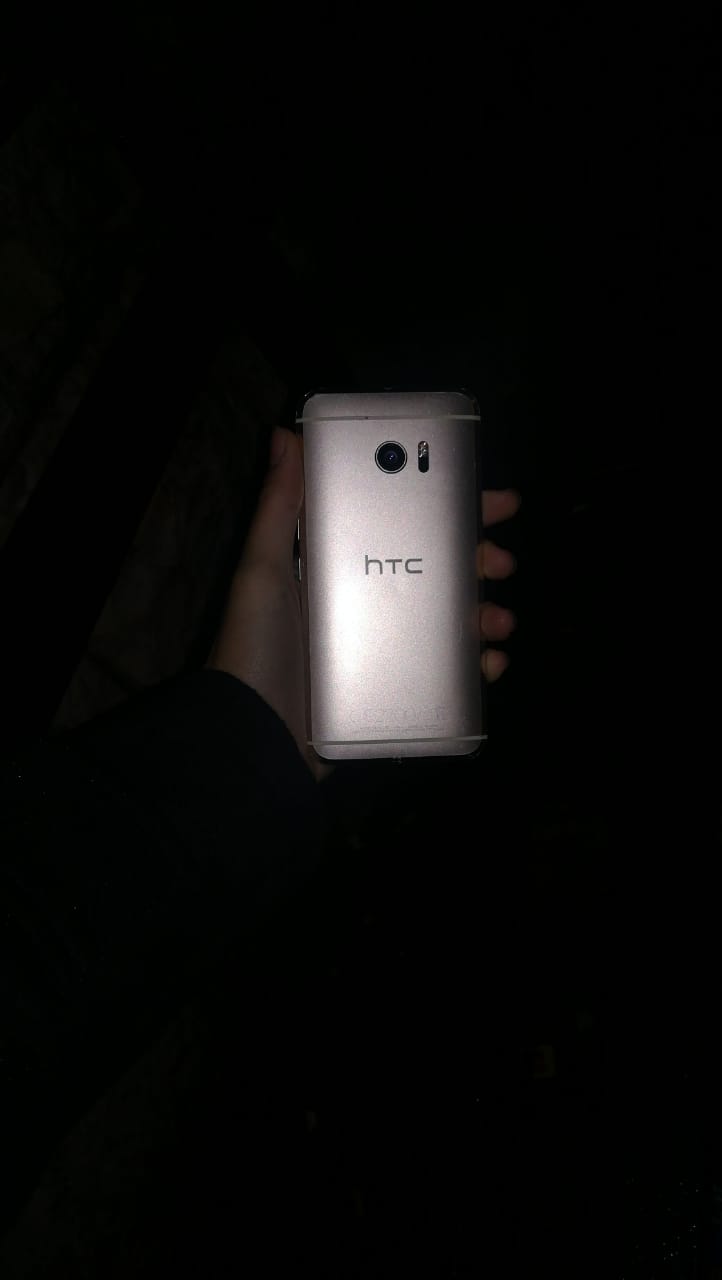 جوال اخو الوكالة htc 10
لا تنسَ أنك شاهدت هذا الإعلان في عنكبوت
جوال نضيف جدا.
32.حيجا 4 رام...