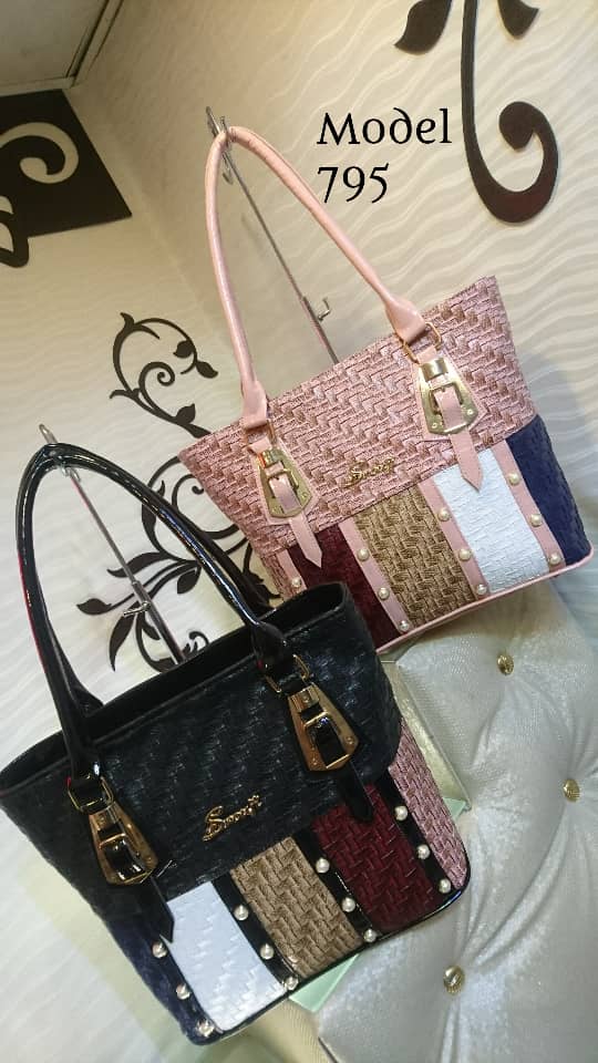 شناتي نسائيه راقيه جدا البيع جمله لتواصل 0798484092
لا تنسَ أنك شاهدت هذا الإعلان في عنكبوت
ش...