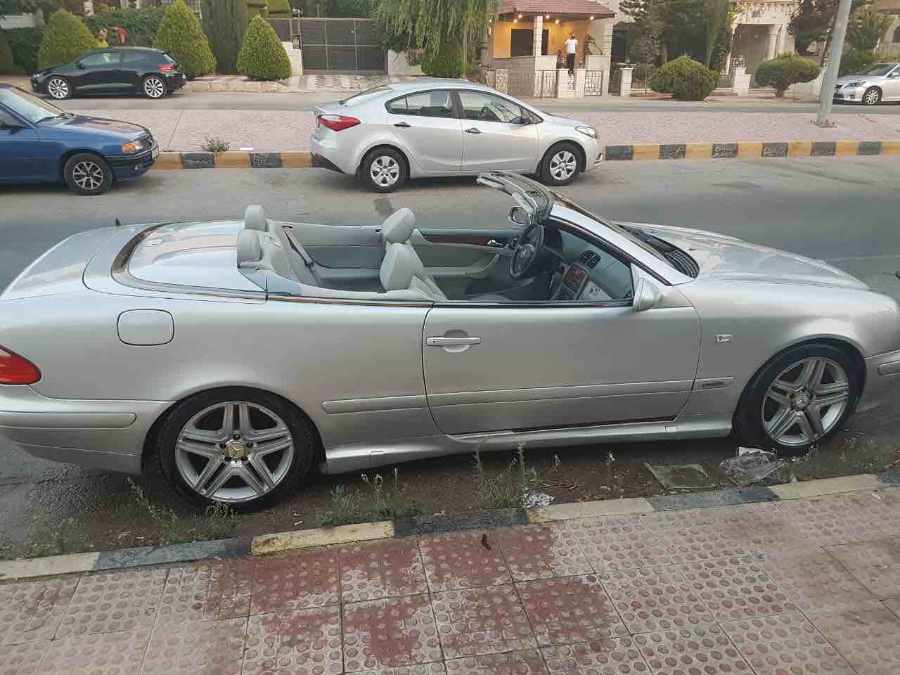 سيارة للبيع