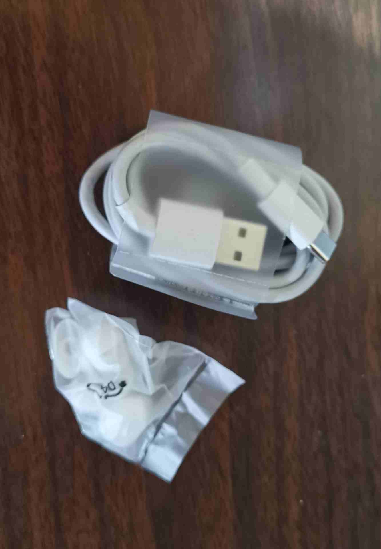 سماعات بلوتوث Huawei FreeBuds                                            


	 				لا تنسَ أنك شاهدت هذا الإعلان في عنكبوت            
	 				
                            Huawei FreeBuds
سماعات بلوت...